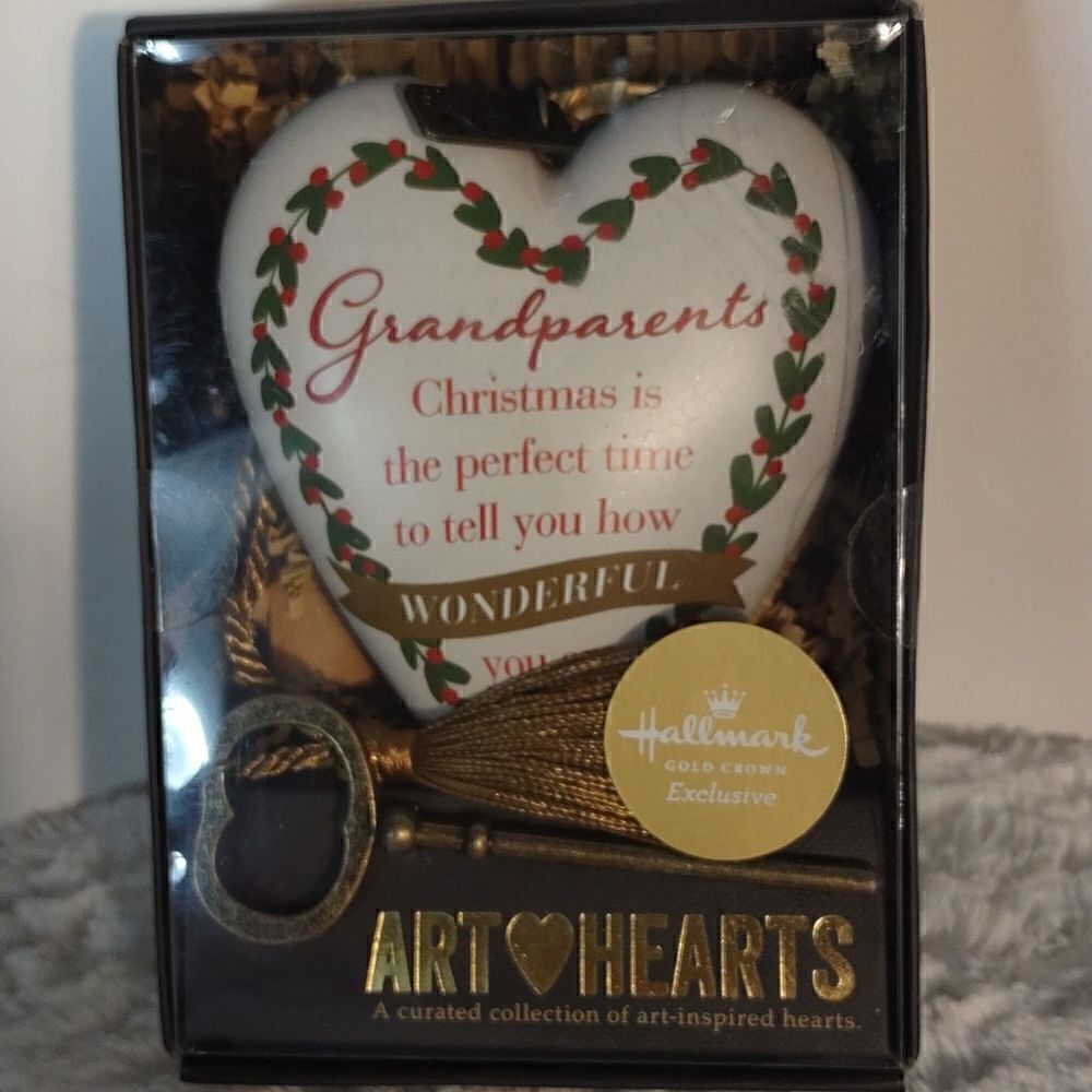 Hallmark Art💛Hearts Christmas Grandparents Ornament